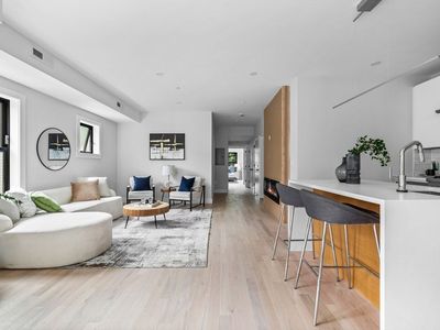 198 Bowen St #1, Boston, MA, 02127