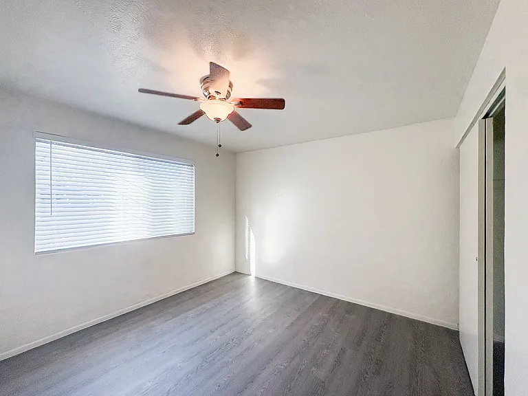 2417 E Campbell Ave #11A — Photo 12