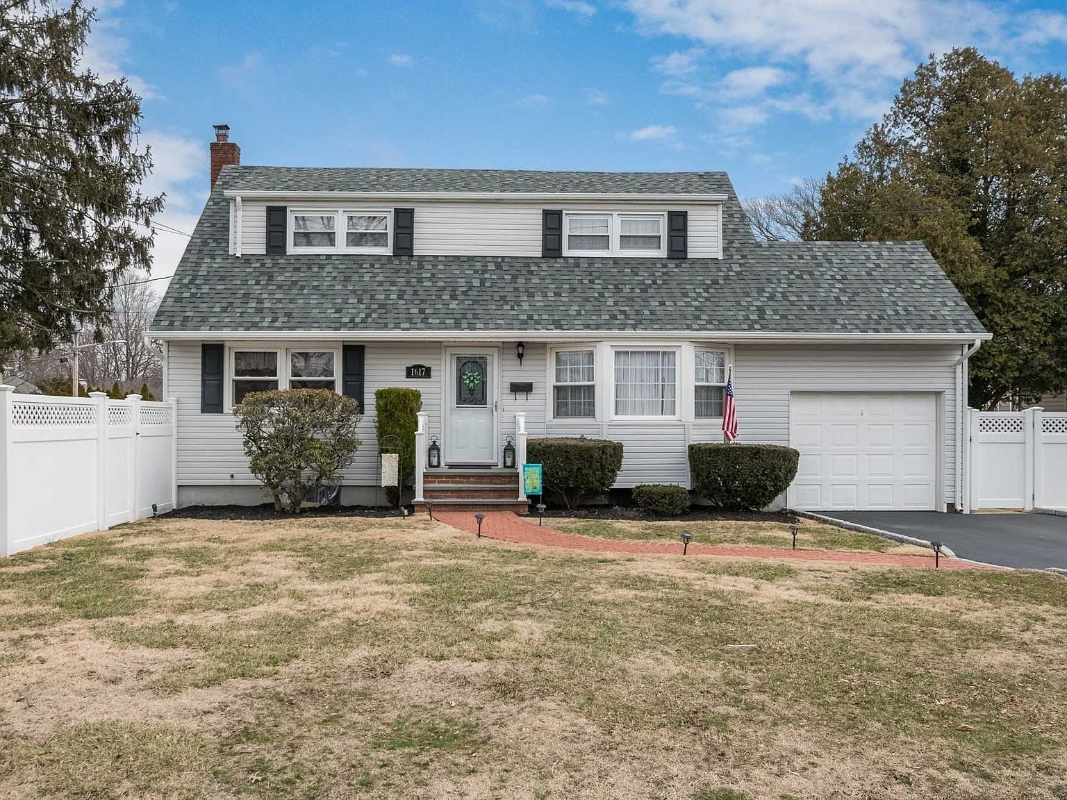 1617 Roland Ave, Wantagh, NY 11793 Zillow
