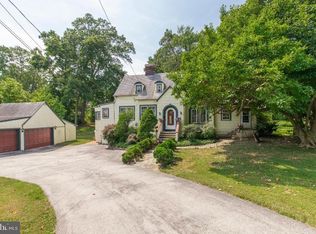 18 Oakland Rd, Broomall, PA 19008