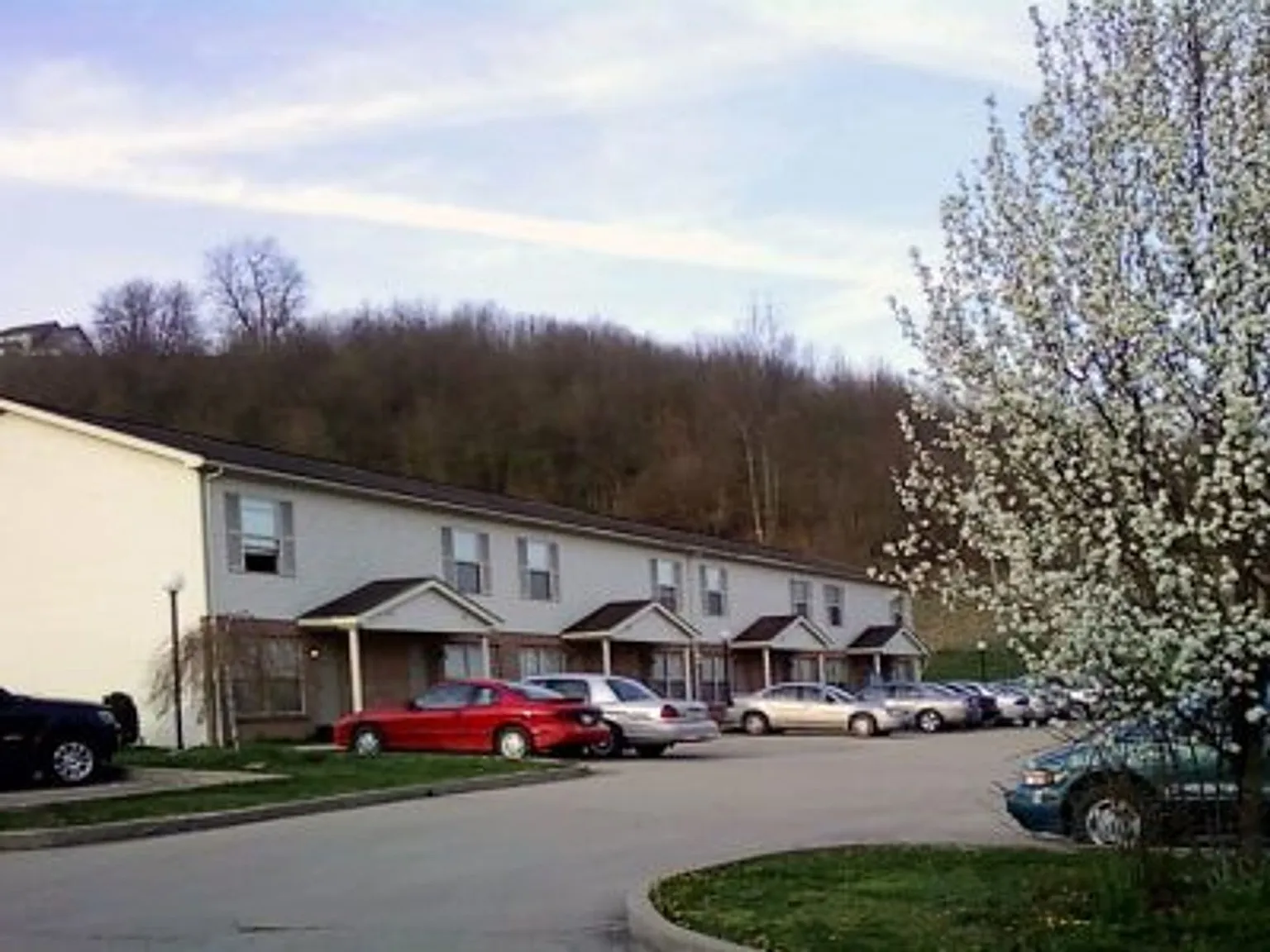 2 BR — Photo 1