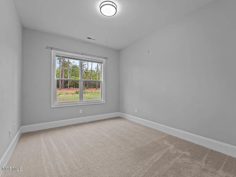 428 Gretchen Rd — Photo 32