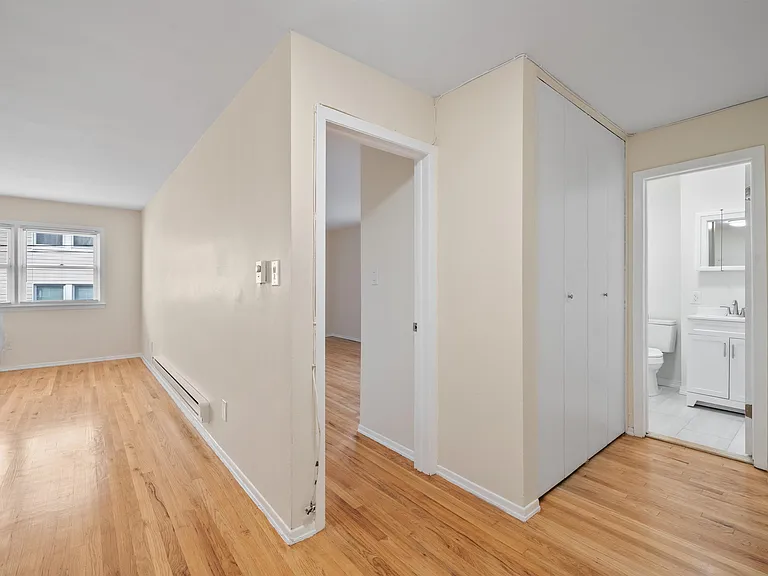 34 E 32nd St #C5 — Photo 11