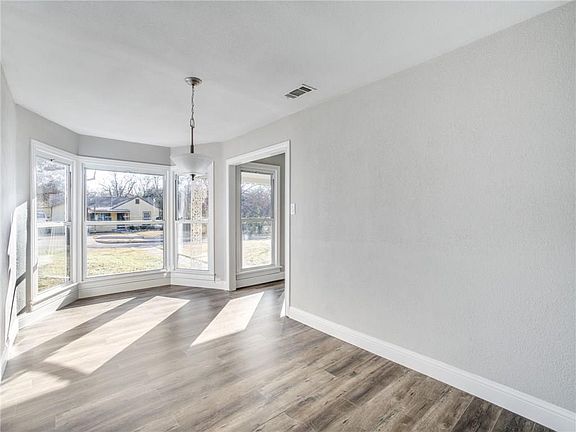 4th image of 3305 Edith Ln