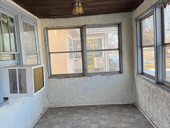 2nd image of 1438 Stanford Ave