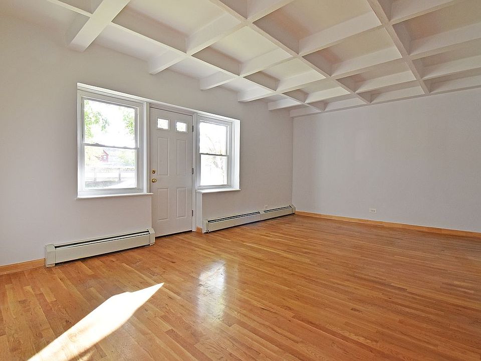 1st image of 14444 Grand Central Pkwy S Unit 72GA