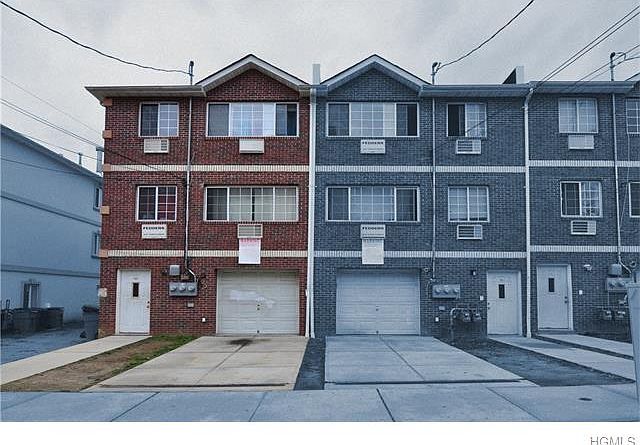 1st image of 2881 Grace Ave