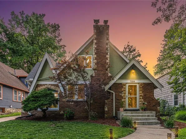 7304 Walnut St, Kansas City, MO 64114