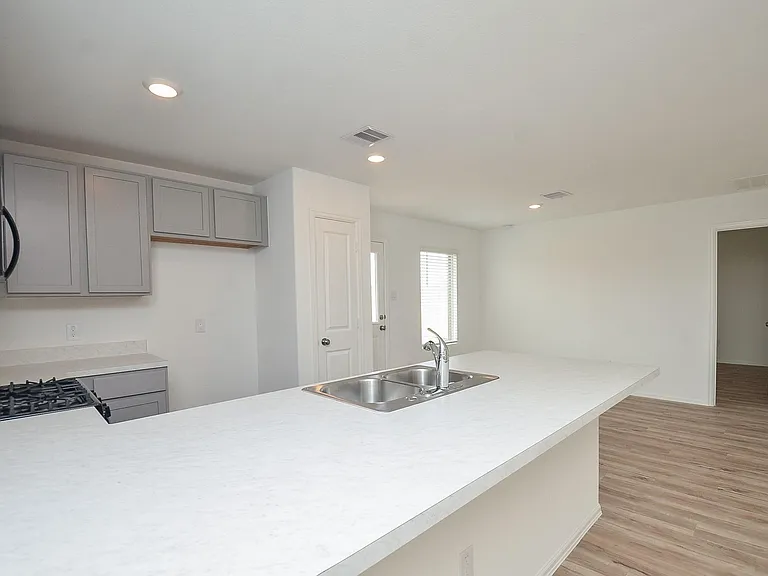 18119 Rockvine Dr — Photo 13