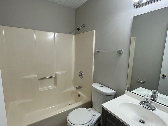 4th image of 5611 Windwood Rd