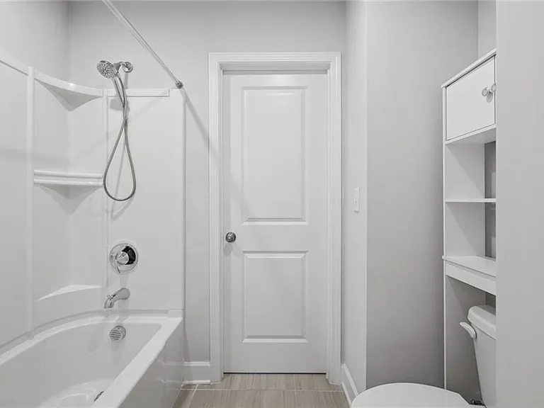 6168 Collins Rd — Photo 31