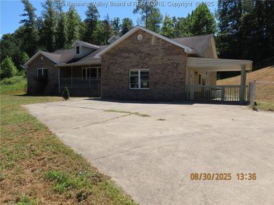 1368 McNabb Dr, Elkview, WV, 25071