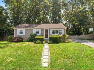 52 Brentwood Ave, Warwick, RI 02886
