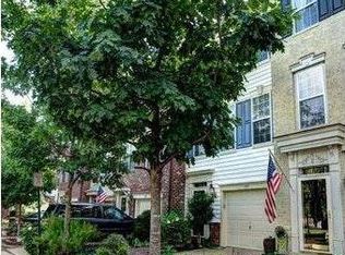 137 Martin La, Alexandria, VA 22304