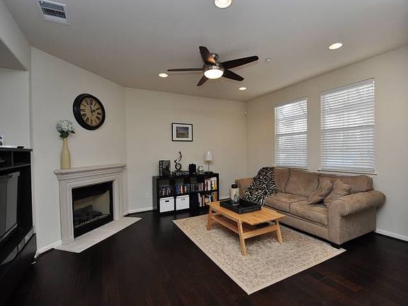 Family/Living Room 1