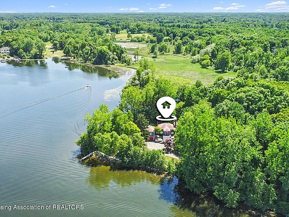 5th image of 9300 Lookout Point Dr