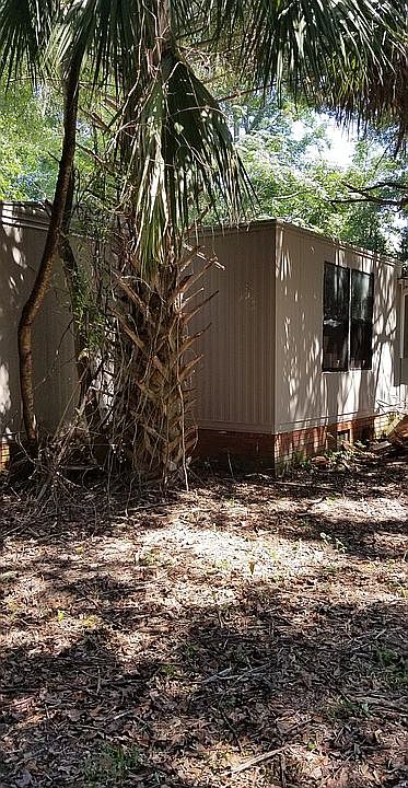 1st image of 254 NE Yellow Pine Ave