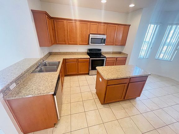 5th image of 3847 Golden Knot Dr