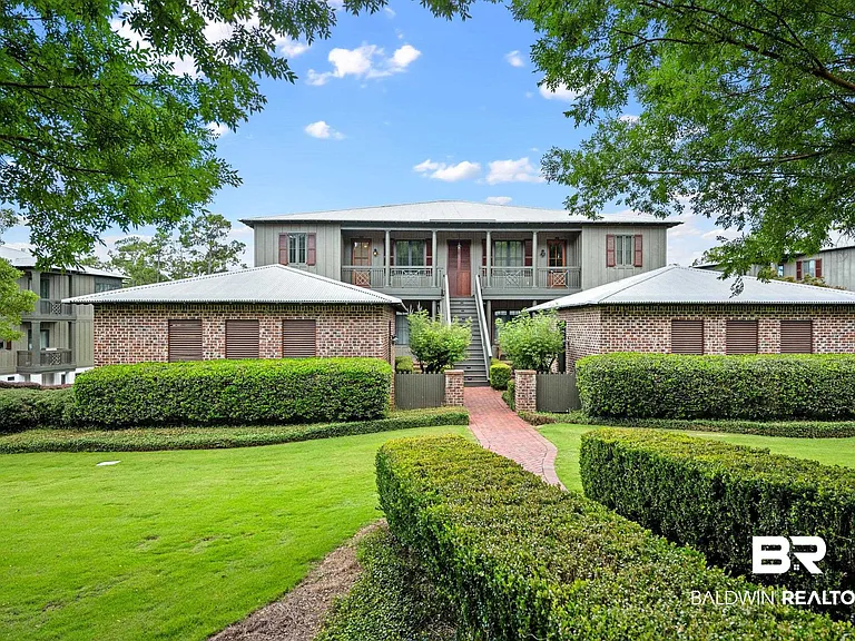 32511 Water View Dr E — Photo 2