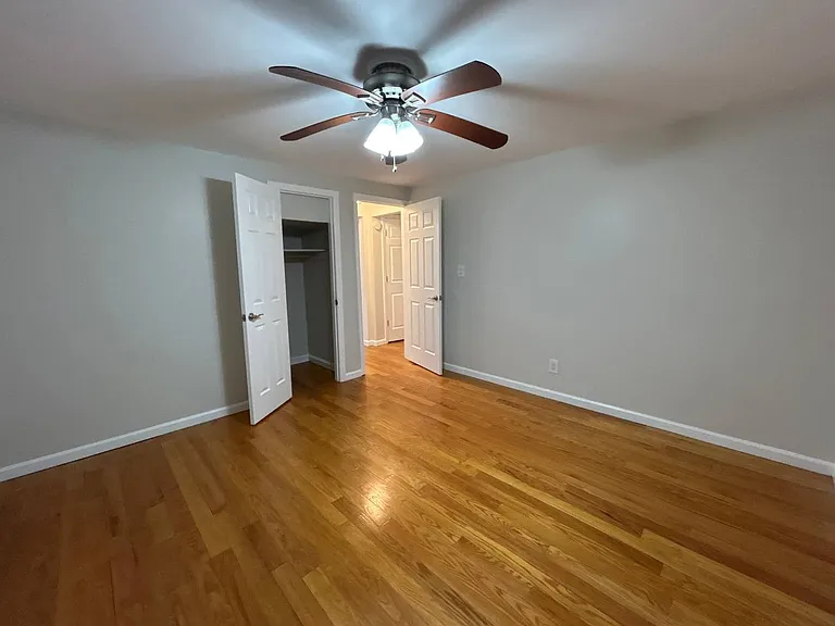 37B Hawthorne Dr #1 — Photo 3