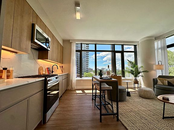 3rd image of 2226 Cropsey Ave #402