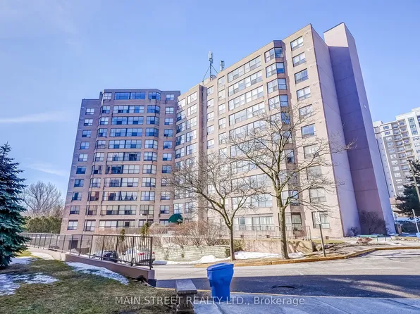 250 Davis Dr #506, Newmarket, ON L3Y 7T7