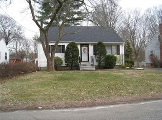 22 Peacock Dr, Meriden, CT 06451