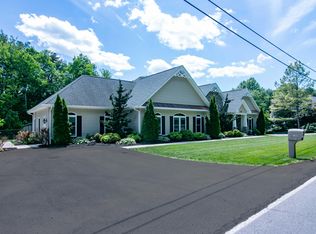 5290 Castle Rock Rd, Roanoke, VA 24018