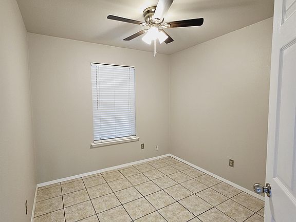 5th image of 100 Briarwood Ct