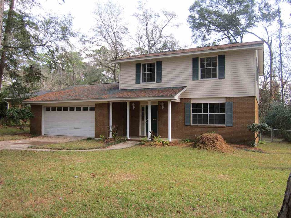1st image of 2809 Sweetbriar Dr