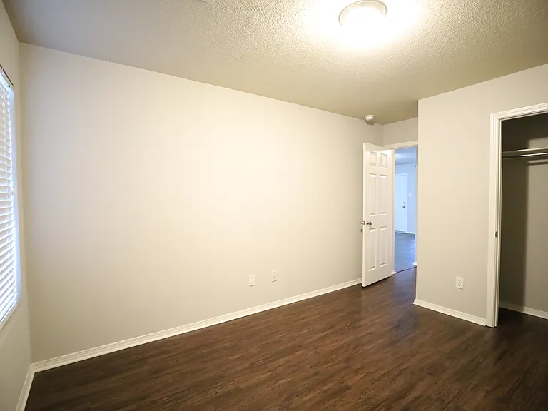3809 Remington Dr — Photo 10