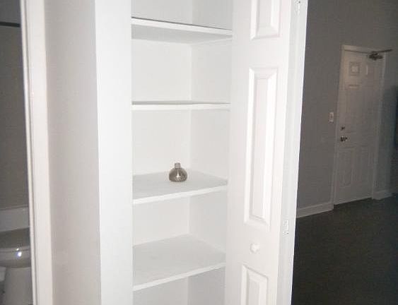 5th image of 3633 W Dickens Ave #2A