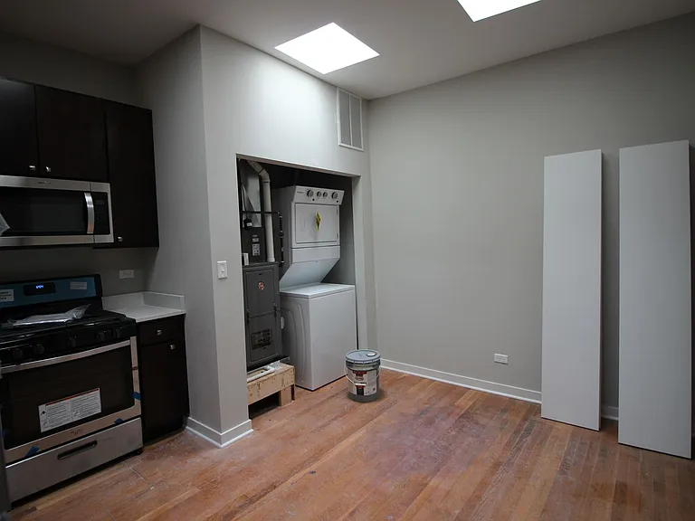 4208 N Milwaukee Ave #2R — Photo 5
