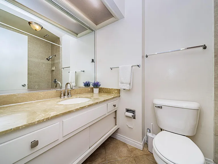3747 Millikin Ave — Photo 16