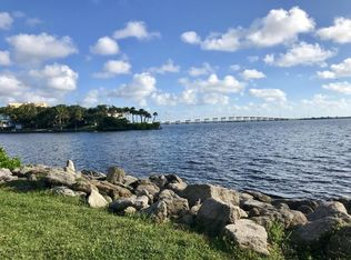 368 Royal Palm Dr, Melbourne, FL 32935