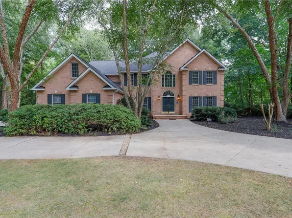 1104 Thornehill Dr, Anderson, SC 29621
