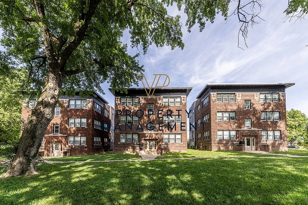 Chestnut Apartments — Photo 3