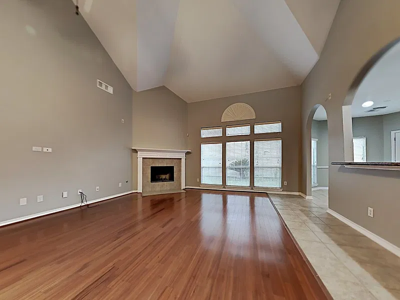4 bed, 3.5 bath, 3519 sqft, $2,850 — Photo 2