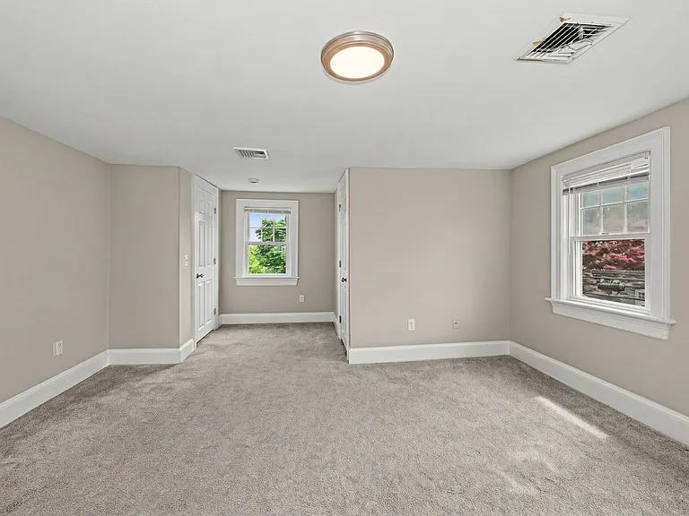 19 Spring Hill Ave #2 — Photo 12