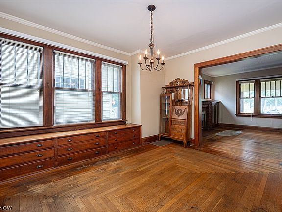 4th image of 1518 Prospect St