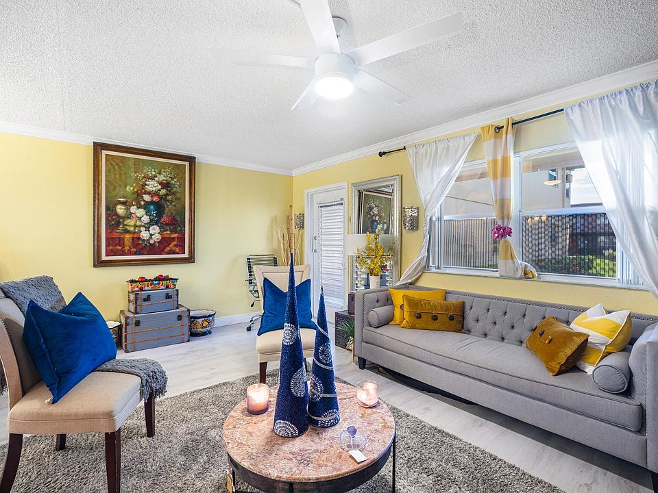 1st image of 451 Saxony Way #451