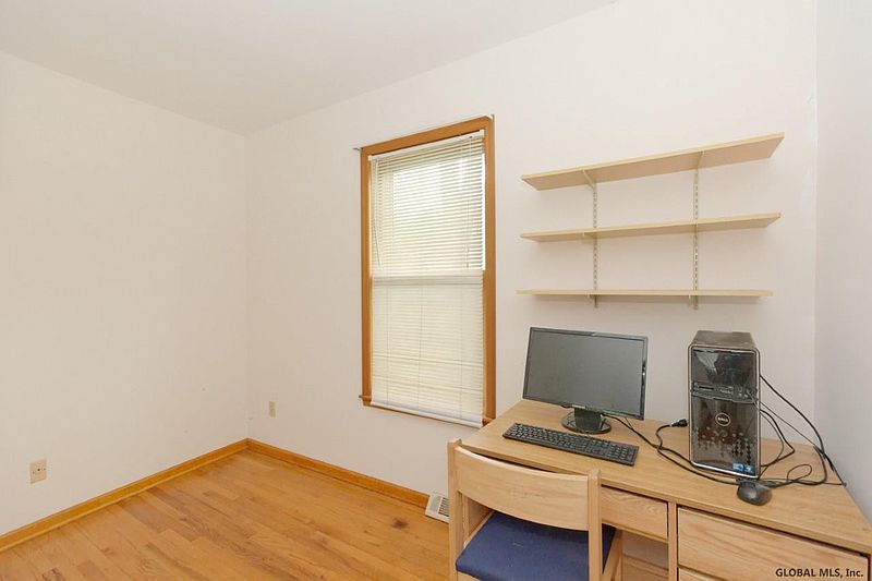 4th image of 114 SPRING Avenue