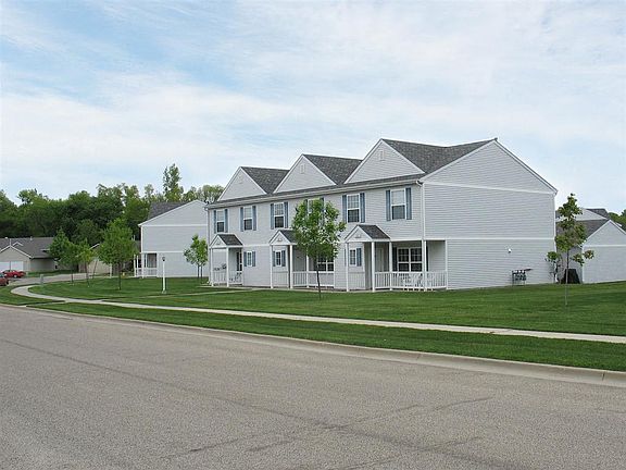 3rd image of 4009 W Newcomb Dr #910
