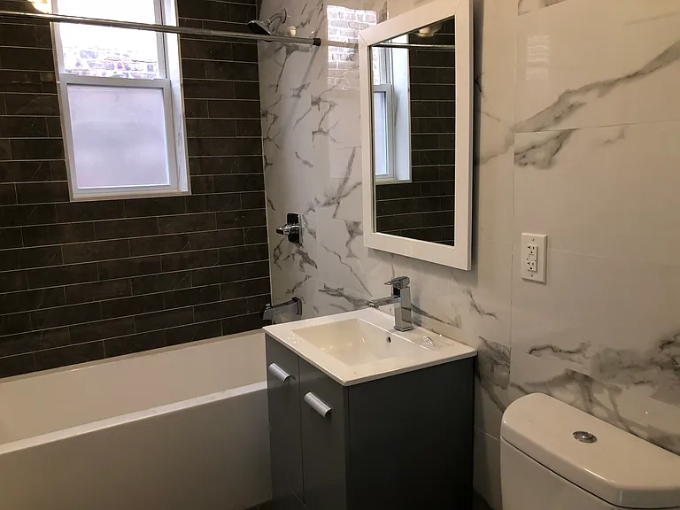 1 Britton St #35E — Photo 8