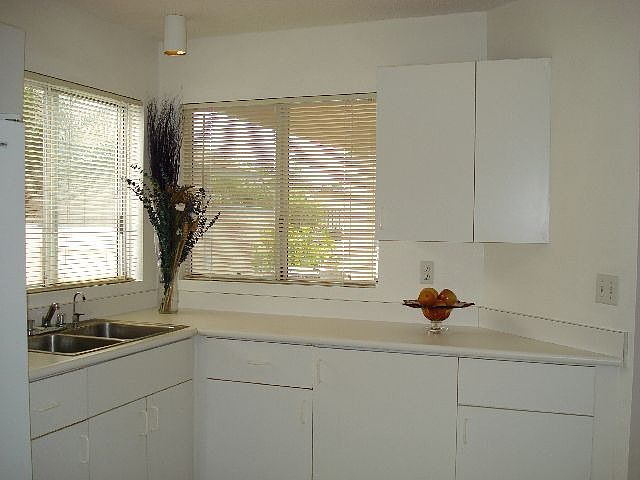 Kitchrn looking out to the street