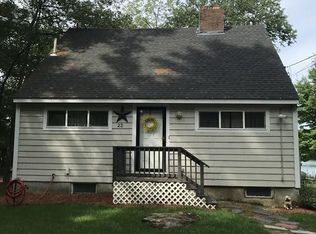 22 Lakeshore Dr, Norfolk, MA 02056