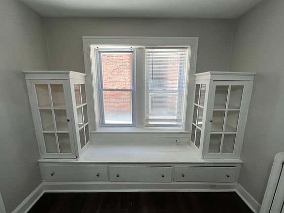 5th image of 1685 Lincoln Ave #2B