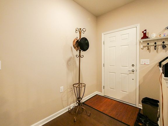 4th image of 13 Jasmine Ln
