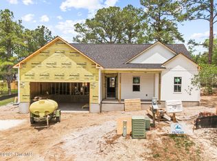 3122 Oak Dr SW, Shallotte, NC 28470