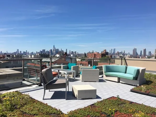 585 Sixth Avenue image 1 of 11